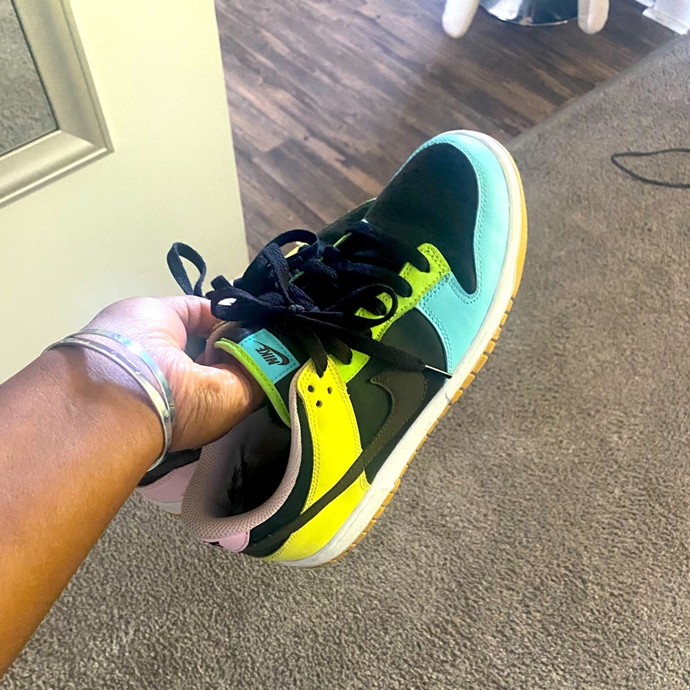 Free 99 dunks great condition
